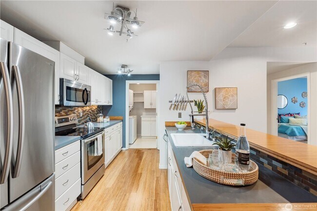 3221 SW Avalon Way Unidad 413