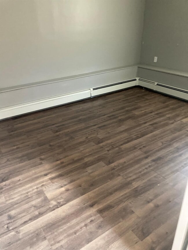 Photo - 745 Centerwood St