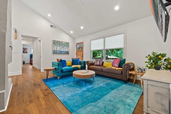 Photo - 1212 Richard Rd