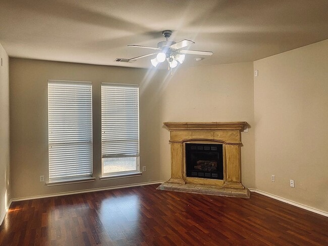 Photo - Gorgeous 3-Bedroom Home in Marine Creek Ra...