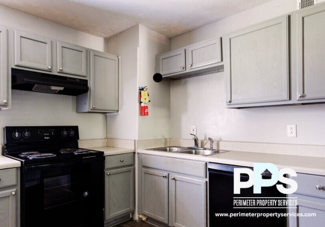 Photo - 1126 Maple St