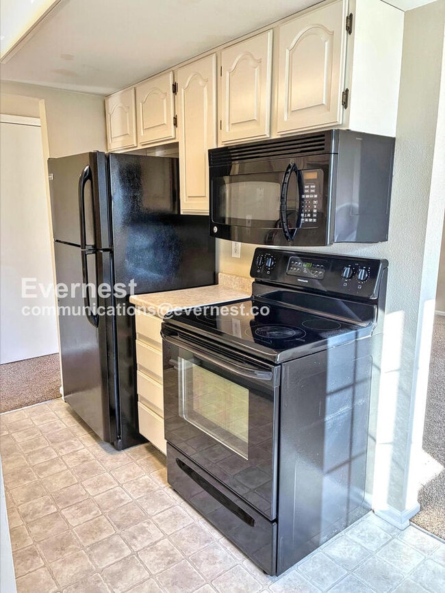 Photo - 2924 Ross Dr