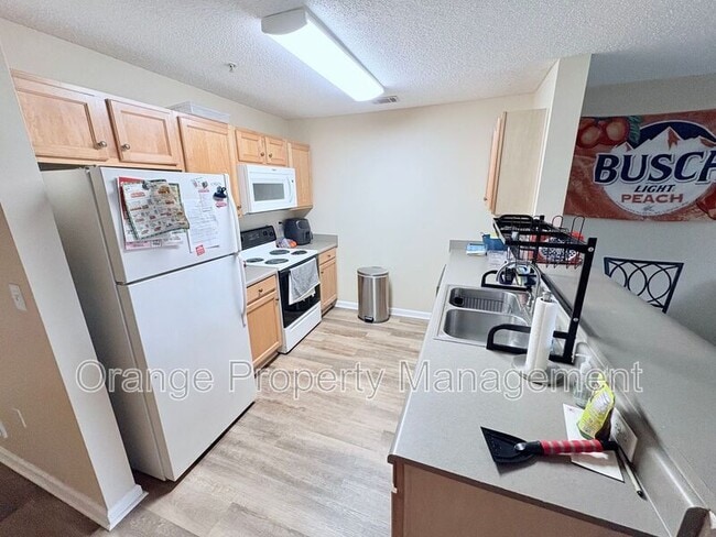 Photo - 1621 Harts Ridge Dr