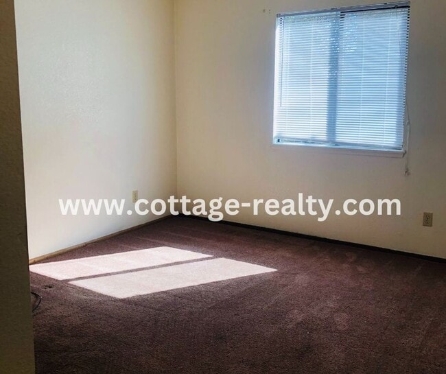 Photo - 1431 Larissa Cir Unit A