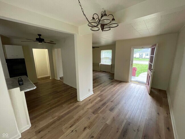 Photo - 4522 N Longworth Ave