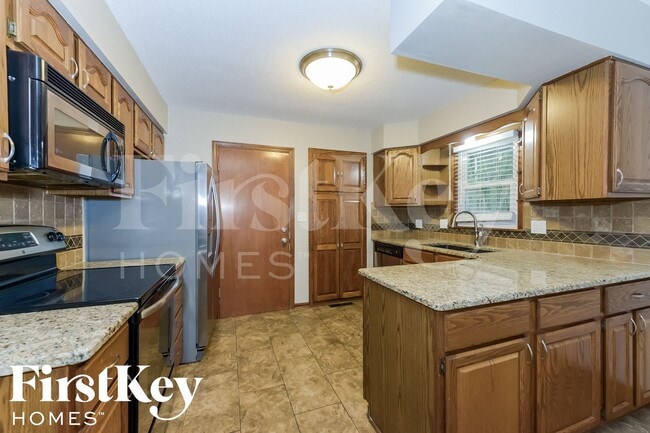 Photo - 6800 N Walrond Ave