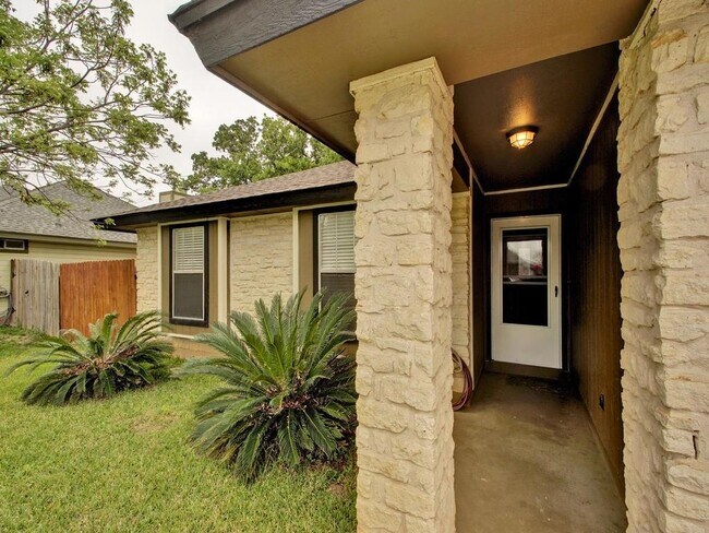 Photo - 909 Garden Meadow Dr