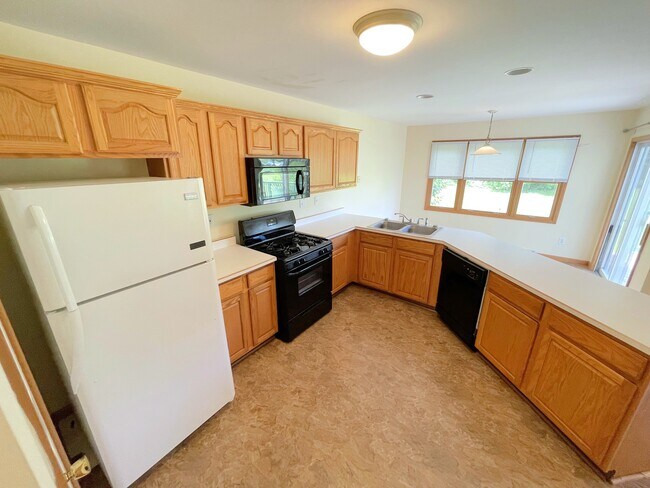 Photo - 220 Concord Hill Dr