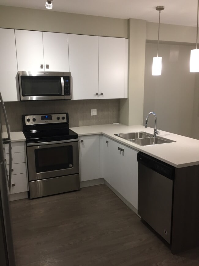 Photo - 1958-1958 N Parallel Rd