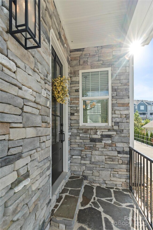 Photo - 805 Naples Dr