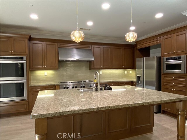 Photo - 80 Rossmore Ct