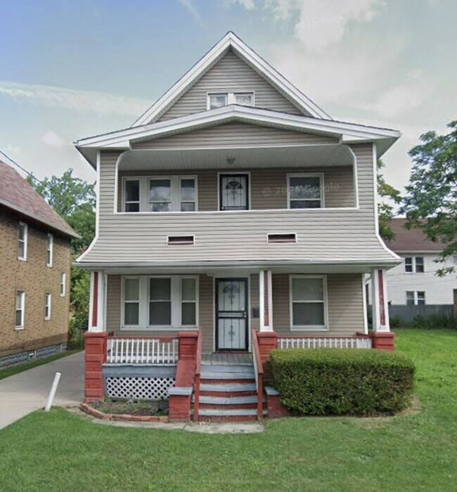 Building Photo - 12523 Forest Ave Unit 2