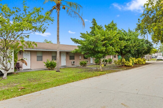 Photo - 804 NW 2nd Ave