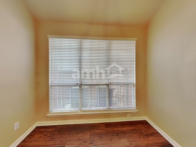 Photo - 1310 Golf Club Dr