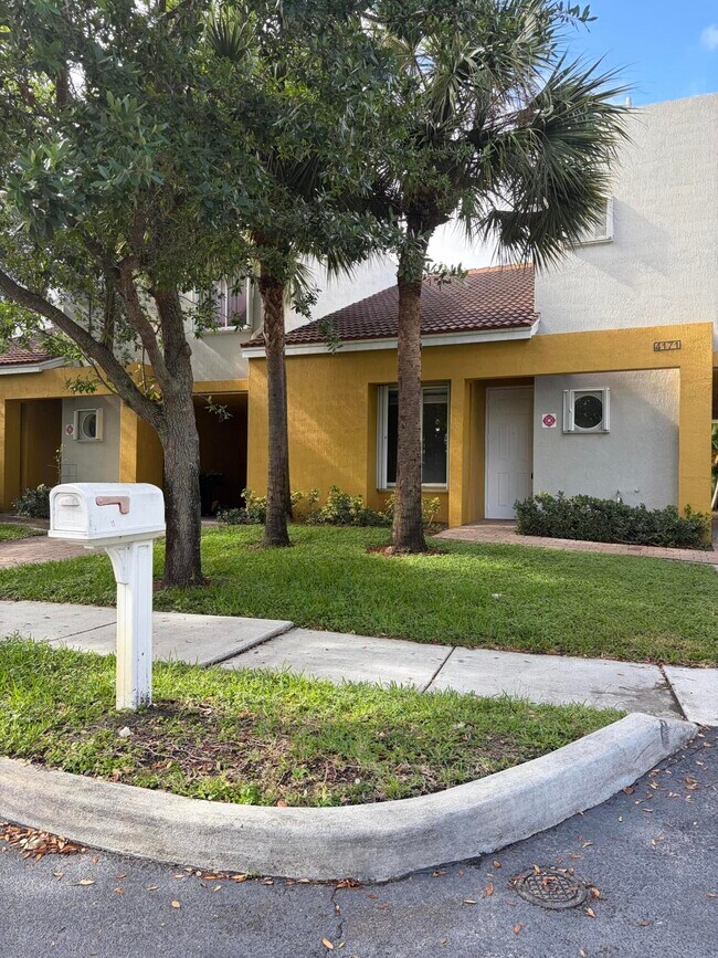 Photo - 4171 Gulfstream Rd