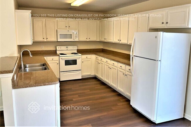 Photo - 310 Holton Dr