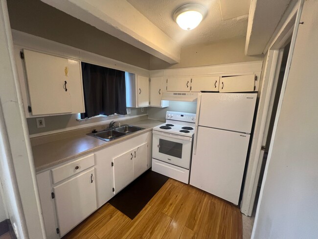 Photo - 147 Bradley St Unit 1