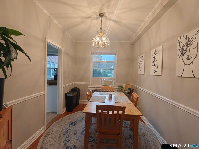 70 Strawberry Hill Ave Unit 5-2A