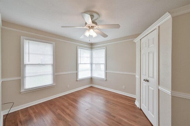 Photo - 6957 Park Pl Dr