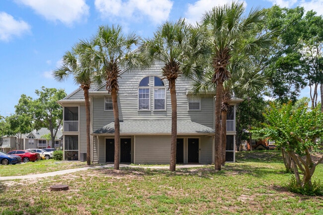 Building Photo - 6010 Westgate Dr Unit Apt 304