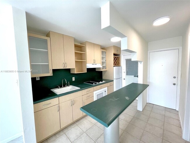 Photo - 1100 NE 11th St Unit 302