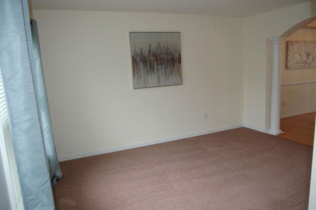 Photo - 2218 Midview Rd