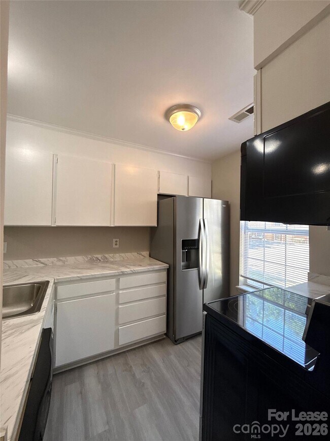 Photo - 4042 Briarhill Dr