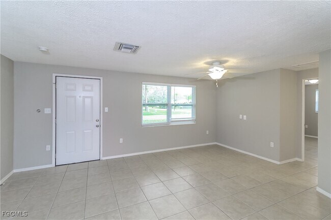 Photo - 4215 Tarpon Rd