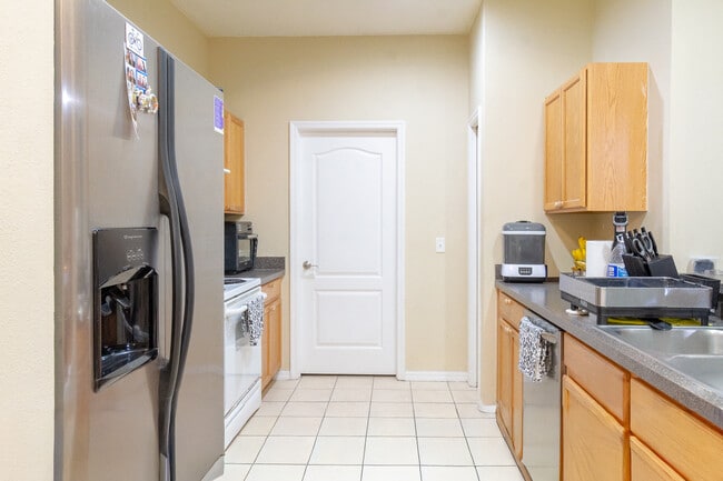 Photo - 9079 Iron Oak Ave