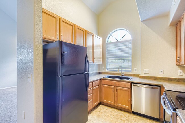 Building Photo - 16332 E Fremont Ave Rental
