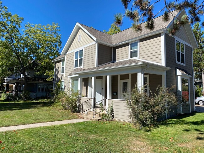 Photo - 127 E Rives St Apartamento Unidad C