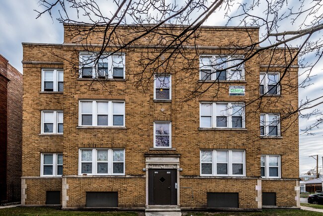 Photo - 1101 N Lawler Ave