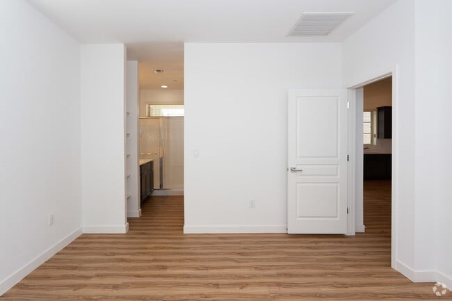 Large room with ensuite