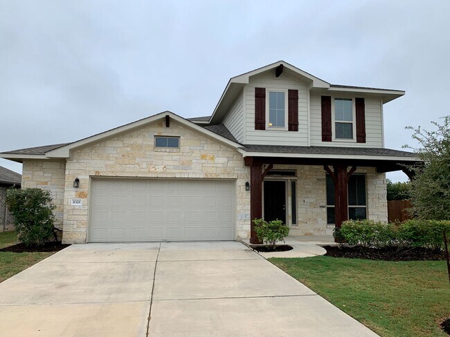 Building Photo - Beautiful 4 bedroom, 2.5 bathroom home in ...