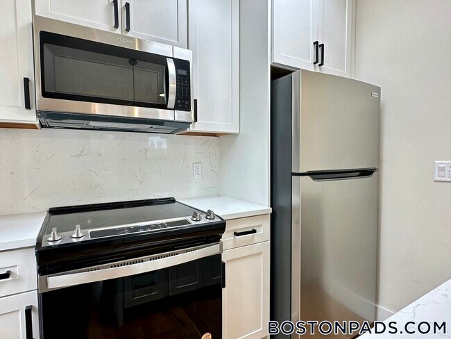 Photo - 64 N Margin St Unidad 5R