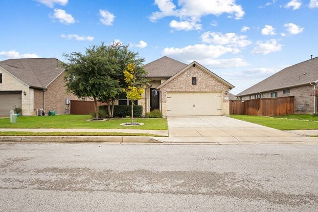 Building Photo - 3 Bed 2 Bath home in Bindseil Farms Subdivision