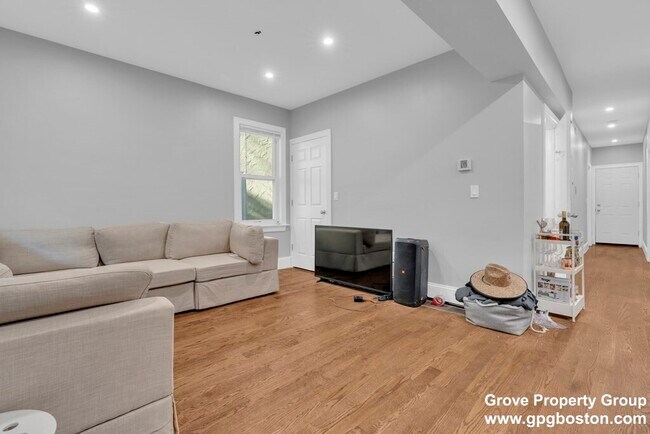 Photo - 68 Harvest St Apartments Unit 1