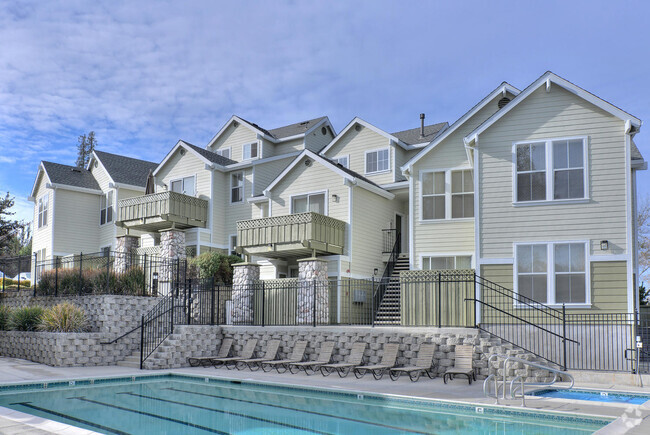 Poolside - Baytree Apartments