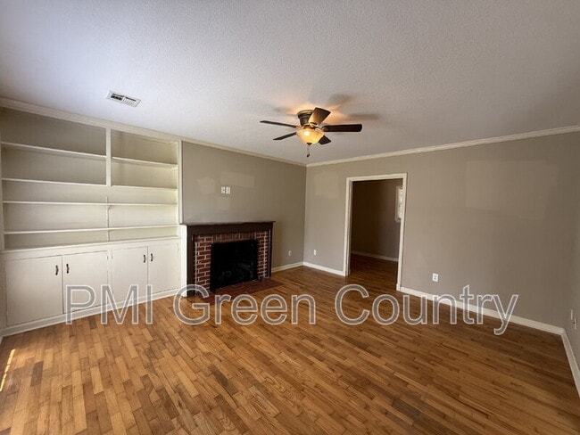 Photo - 5523 S Madison Ave