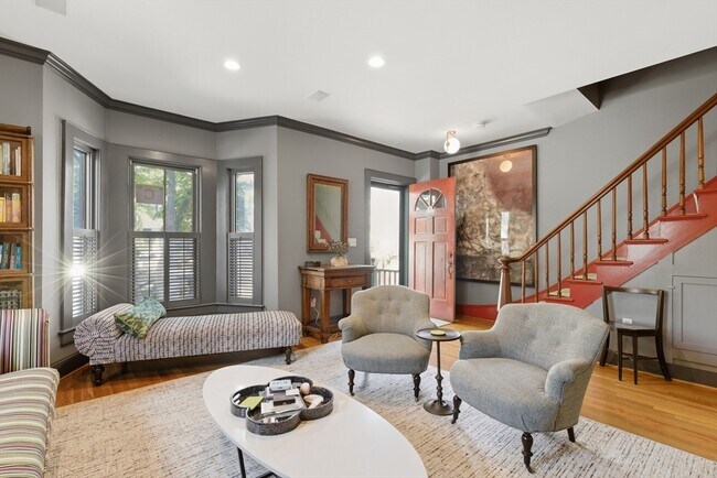 Photo - 32 Tremont St