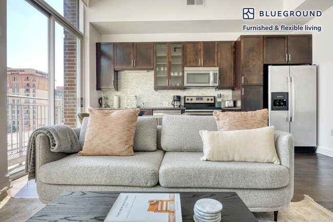 Photo - 301 Brazos St Unidad FL6-ID191