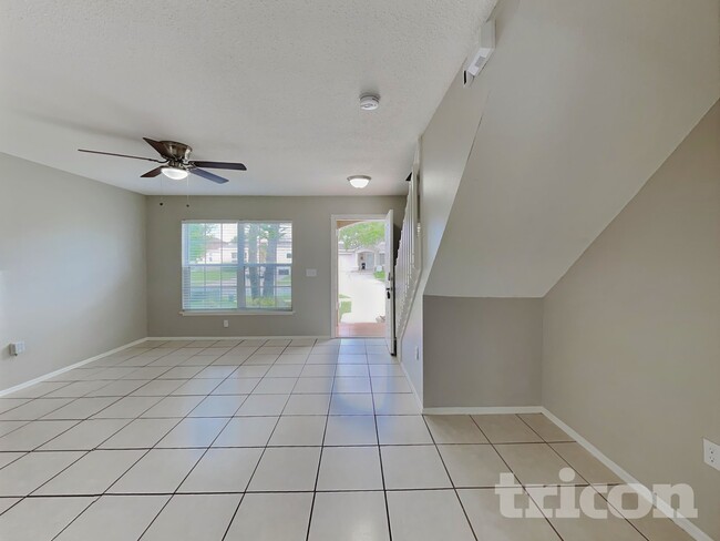 1227 Carey Glen Cir