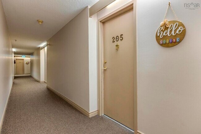 Photo - 64 Cumberland Dr