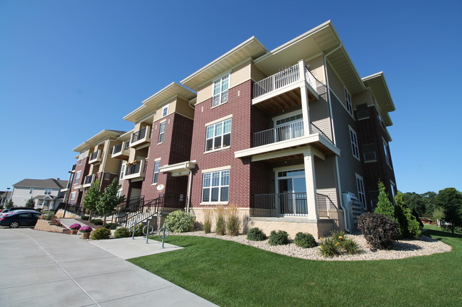 Aspen Ridge Apartments - Aspen Ridge Apartments