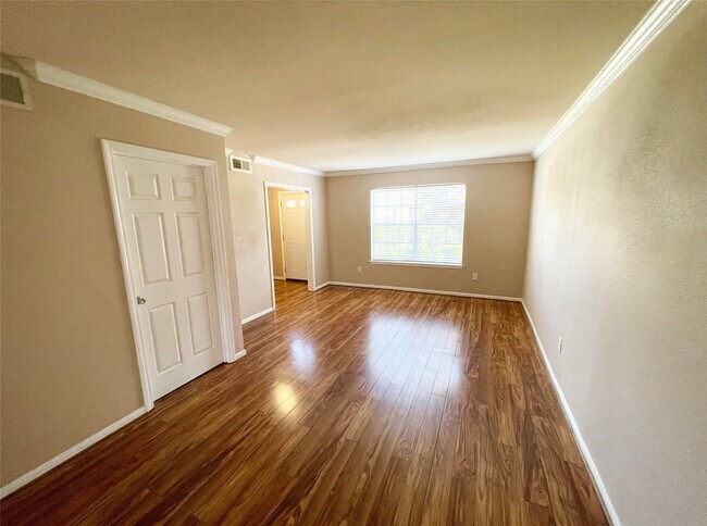 Photo - 9303 Hammerly Blvd Unidad 803