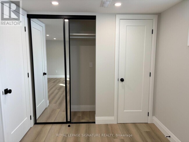 Photo - 9 Breadner Dr