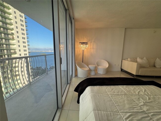 Building Photo - 1750 N Bayshore Dr Unit 1907 Rental