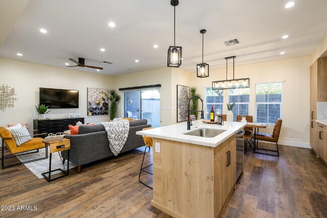 Photo - Exclusive Urban Sanctuary—Sophisticated Townhouse in Vibrant Phoenix