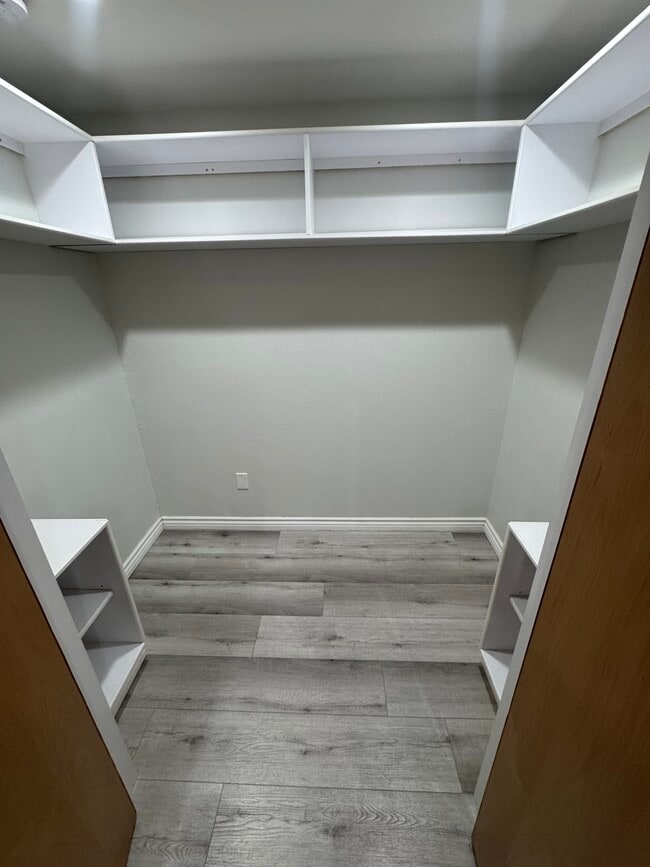 Photo - 6631 Heliotrope Ave