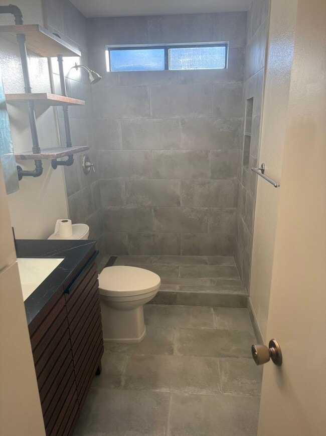 Photo - Upgraded Townhome For Rent in Central Live Oak Location